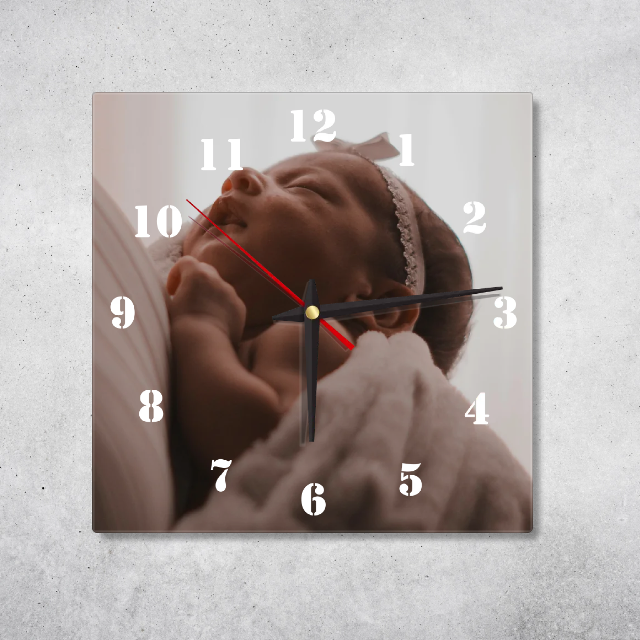 Personalisierte Acryluhr "Baby" – Quadrat